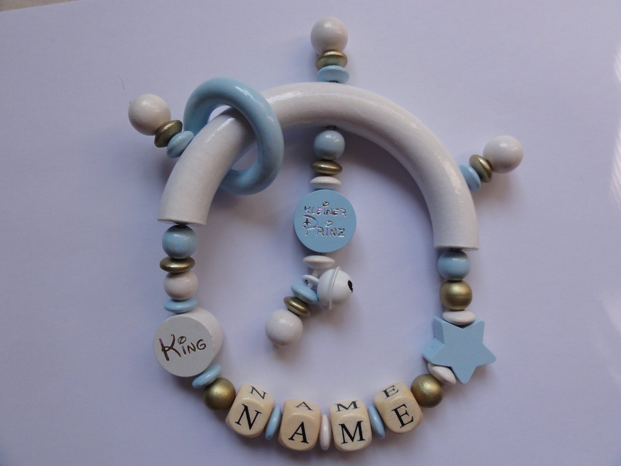 Baby Greifling mit Namen - King in blau